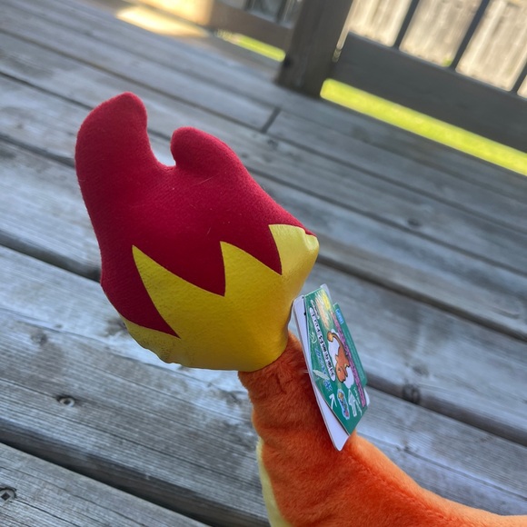 Charmander Winking  Pokemon Banpresto Bandai Spirits Plush 13" Doll - Picture 8 of 10